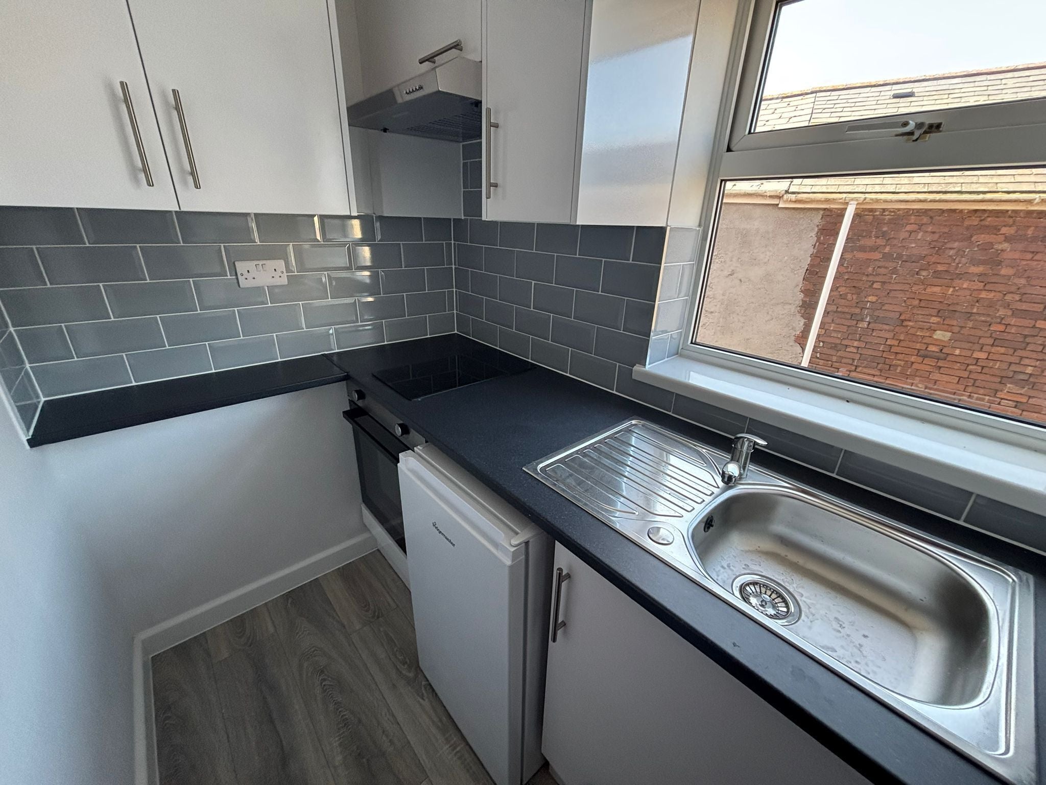 Flat Fortune Way in Torquay