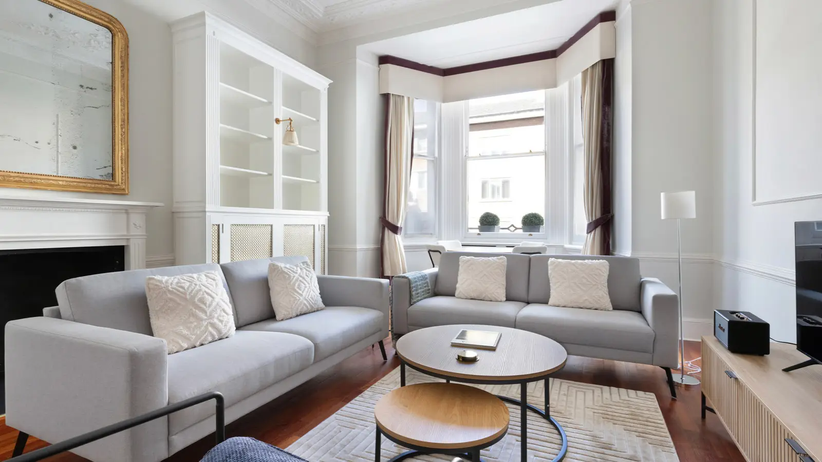 Flat Redcliffe Square in Greater London