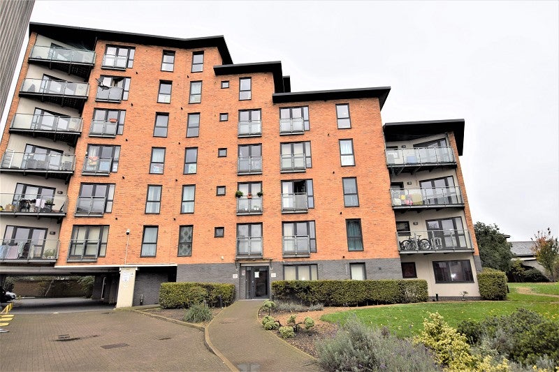 Flat Citygate House in Greater London