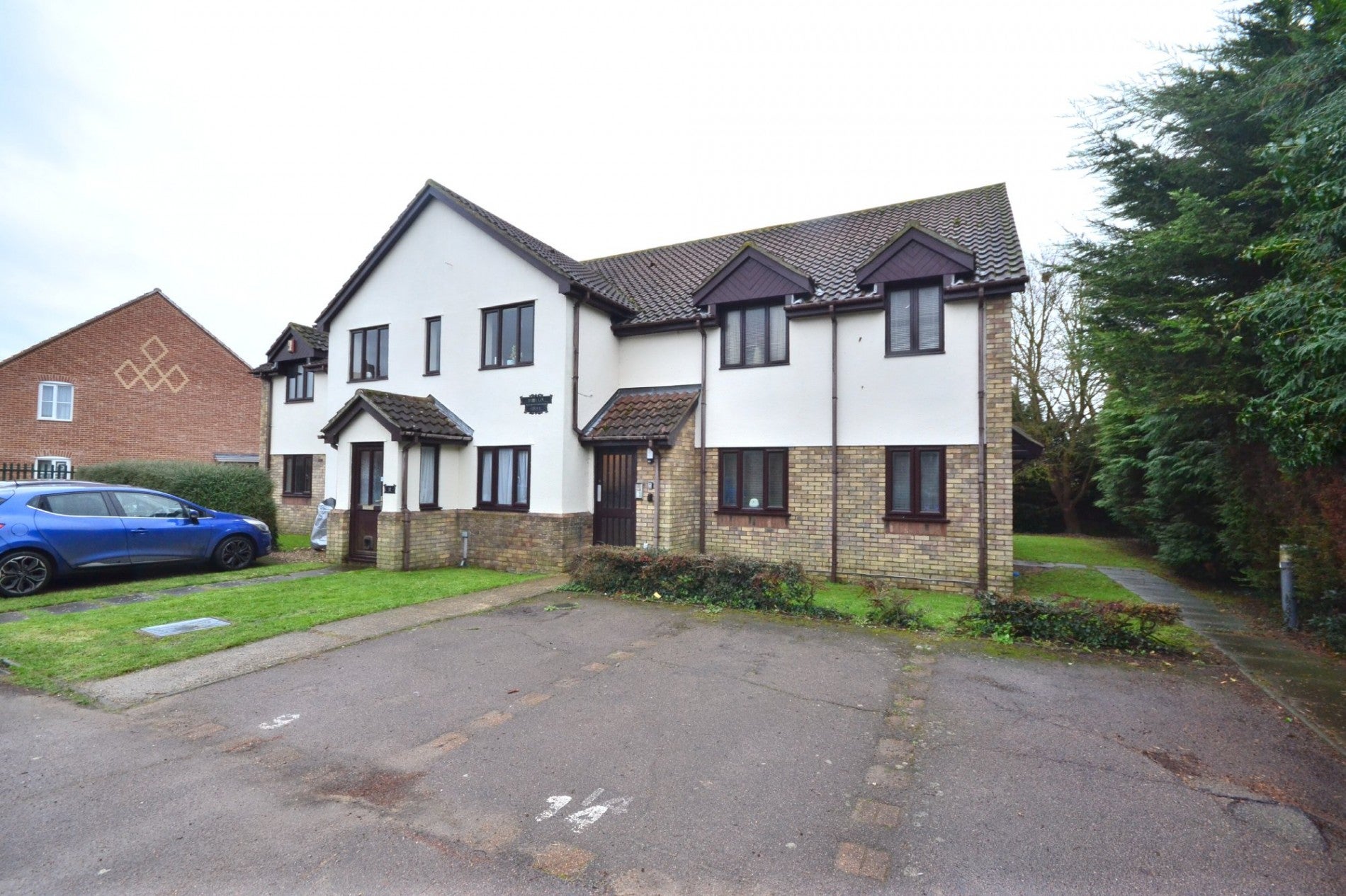 Flat Granville Way in Brightlingsea