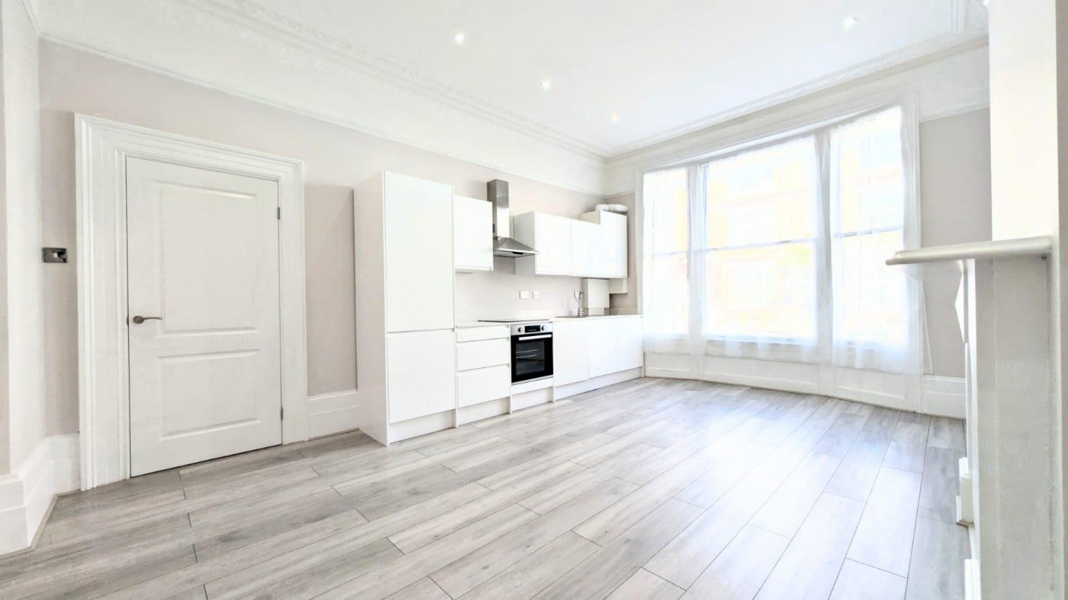 Flat Birchington Road in Greater London
