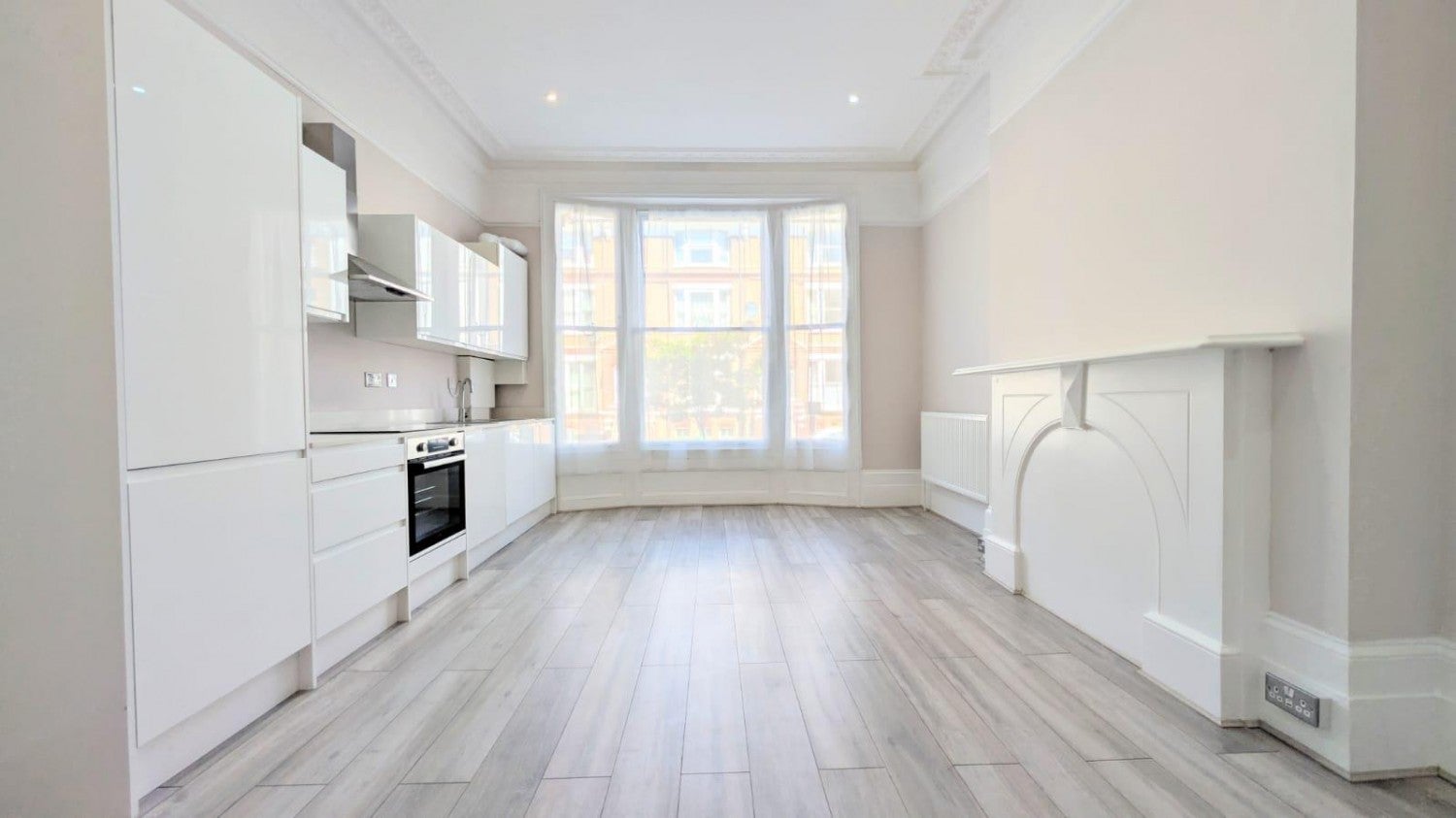 Flat Birchington Road in Greater London