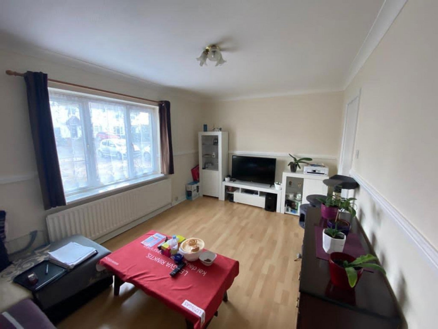 Flat Chestnut Avenue in Corby