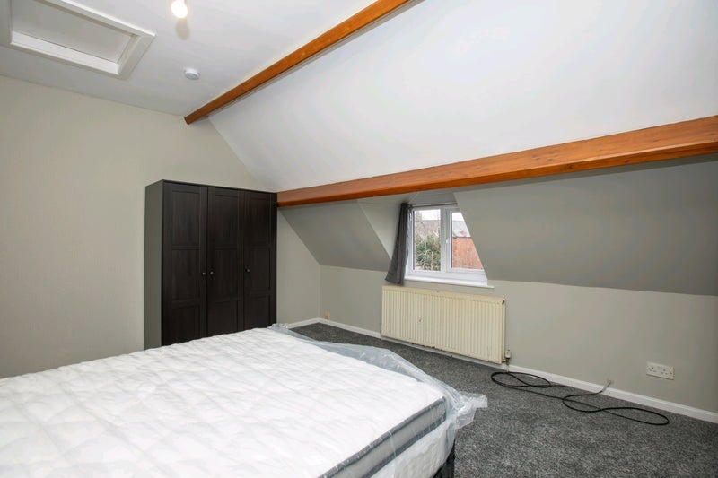 Flat Victoria Parade in Preston