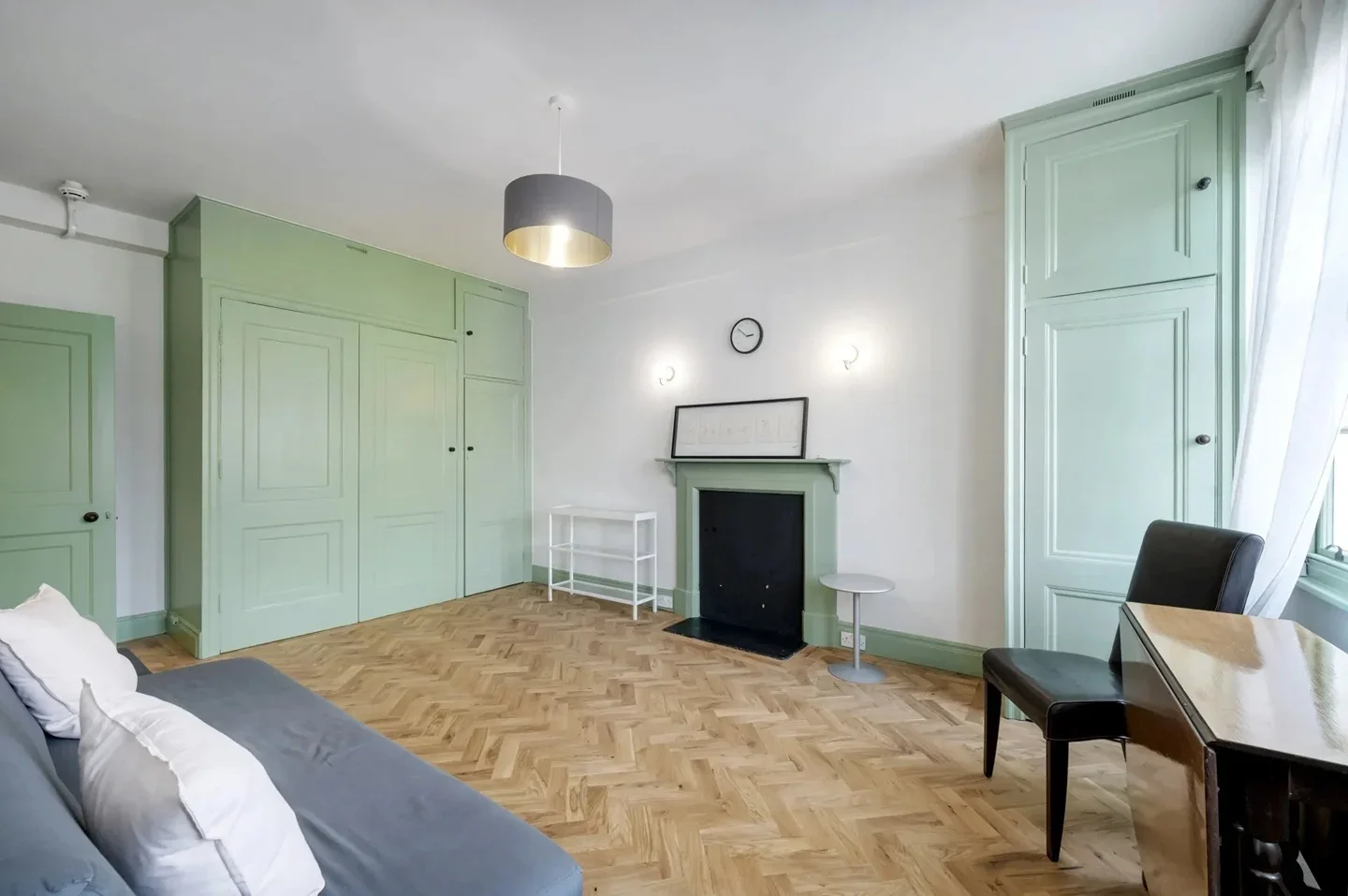 Flat Queensway in City of Westminster