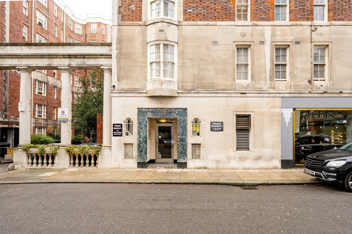 Flat Queensway in City of Westminster
