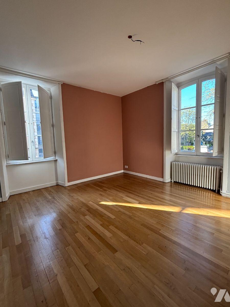 Appartement Place Lariboisière à Fougères