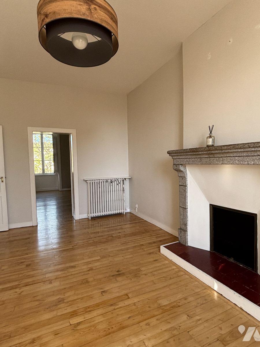 Appartement Place Lariboisière à Fougères