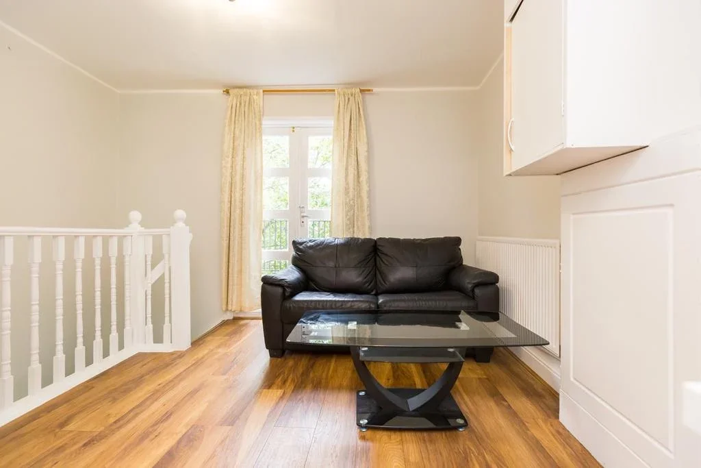 Flat Lexham Gardens in Greater London