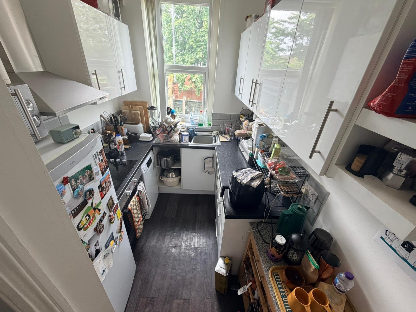 Flat Milton Terrace in Leeds