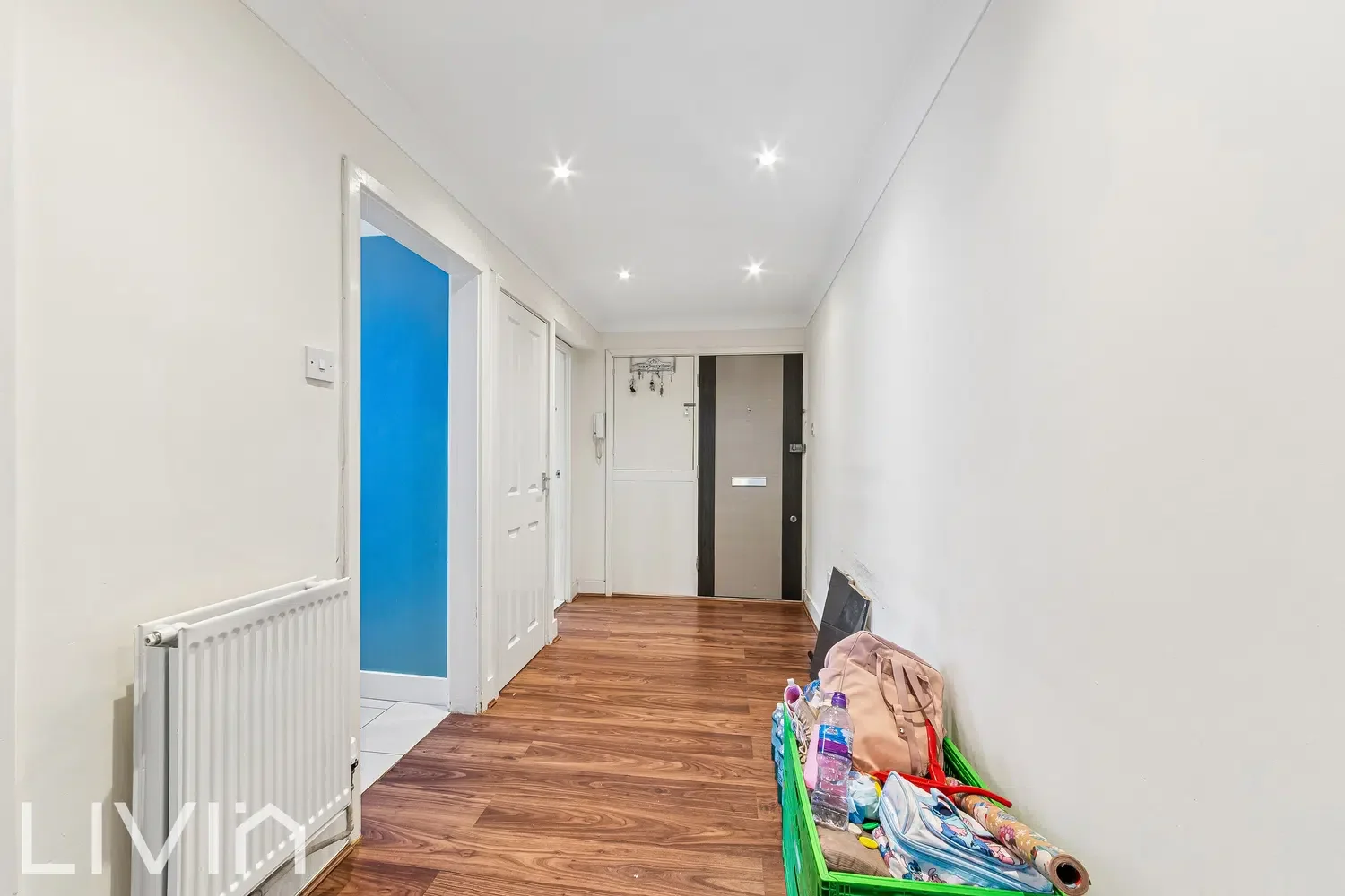 Flat Pampisford Road in Greater London
