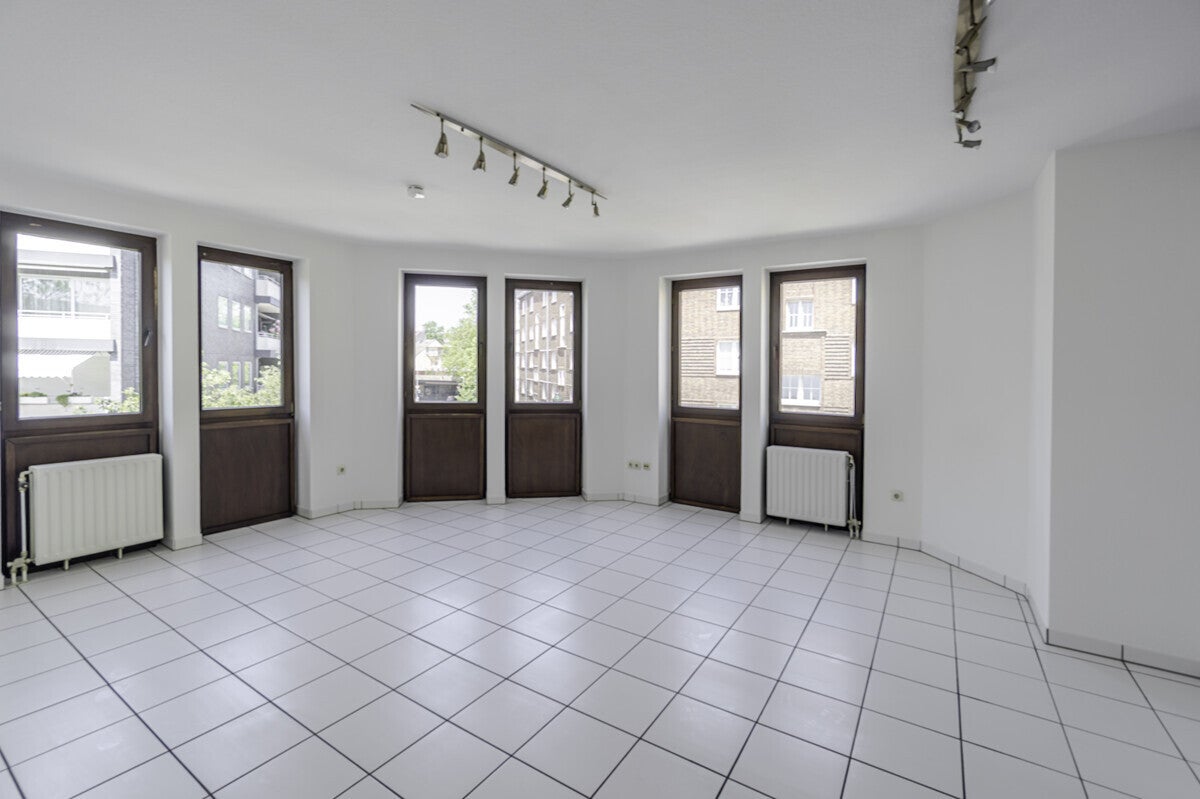 Wohnung Karolingerstraße in Düsseldorf