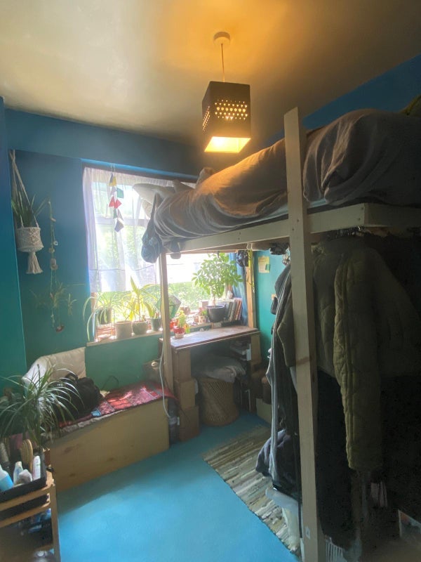 Room Caroline Close in Greater London