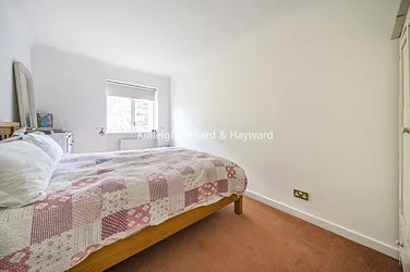 House Lakeside in Greater London