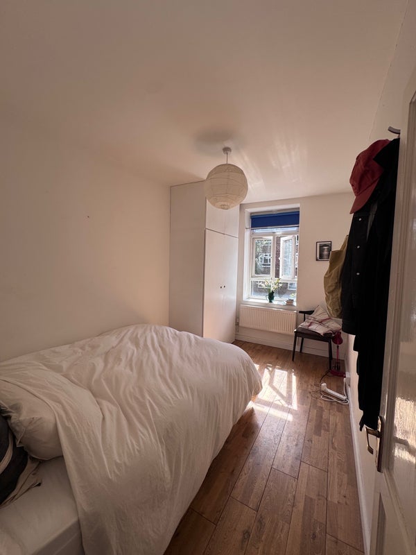 Room Homerton Road in Greater London