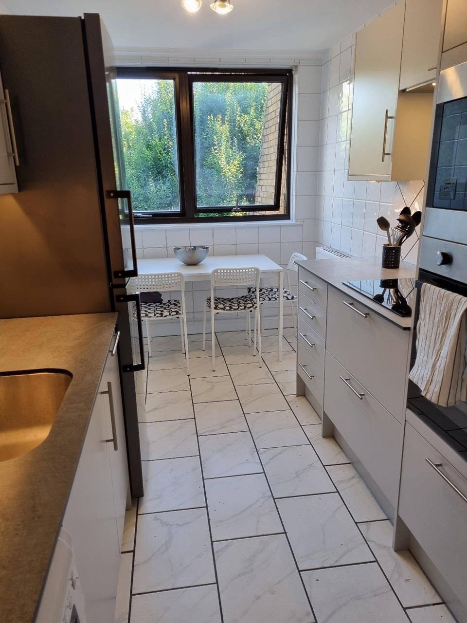 Room Tavistock Crescent in City of Westminster