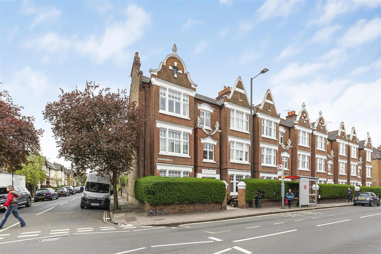 Flat Mortlake High Street in Greater London