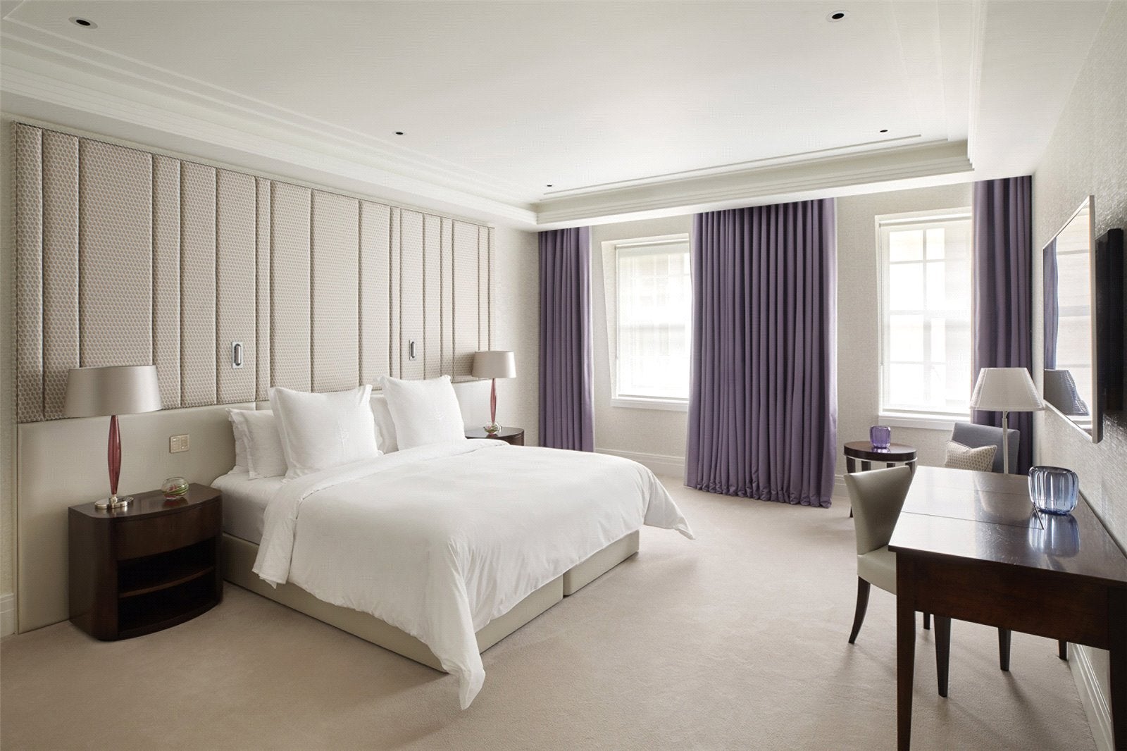 Flat Trinity Square in City of London