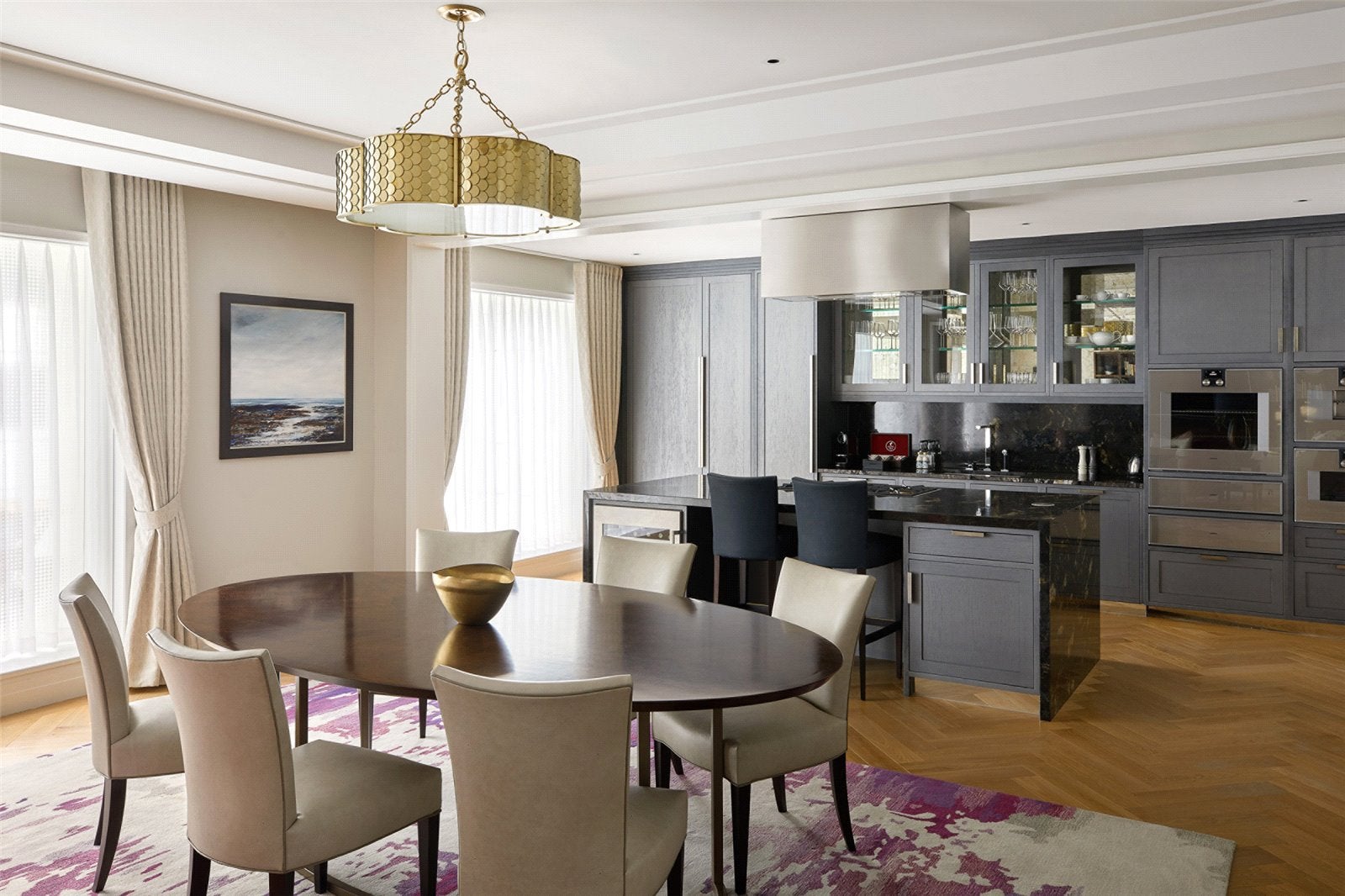 Flat Trinity Square in City of London