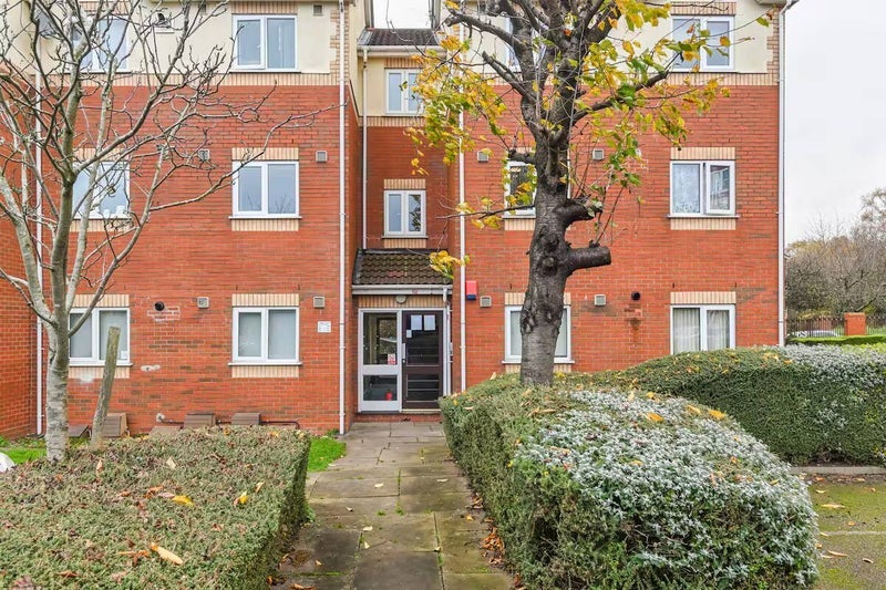 Flat Garrison Lane in Birmingham