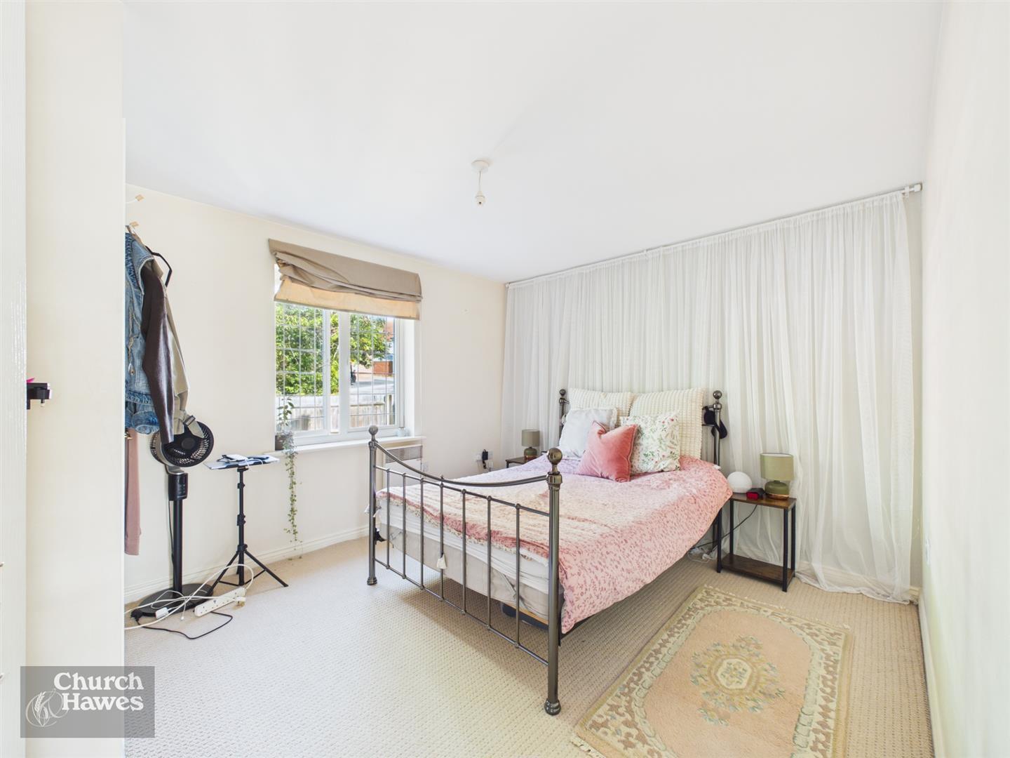 Flat Beadle Place in Great Totham