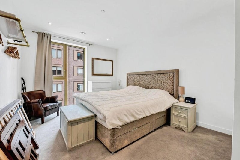 Flat Ashley Road in Greater London