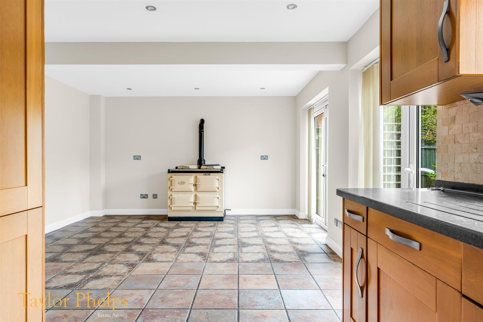 House Yearling Close in East Hertfordshire