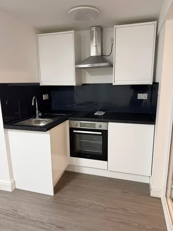 Flat Tamworth Lane in Greater London