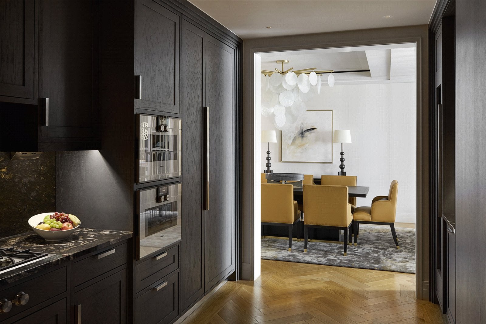Flat Trinity Square in City of London
