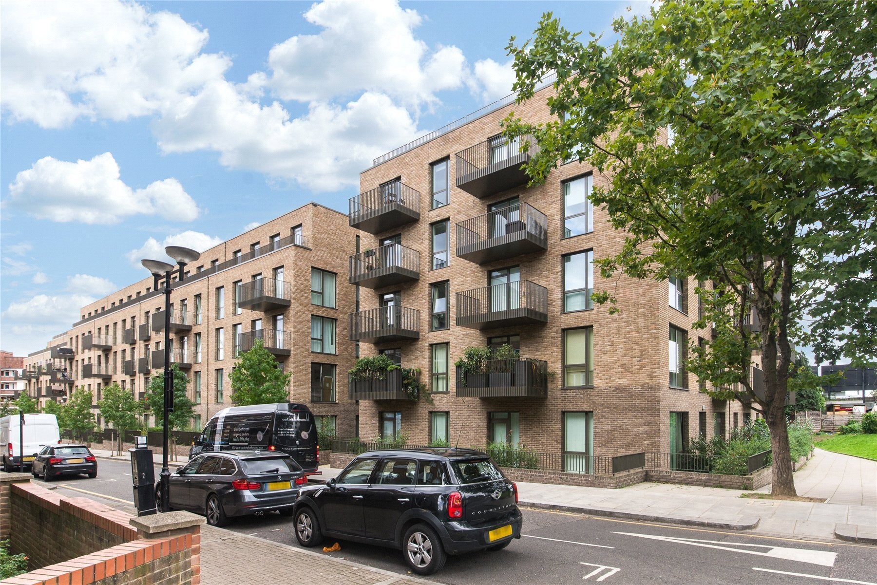 Flat West Row in Greater London