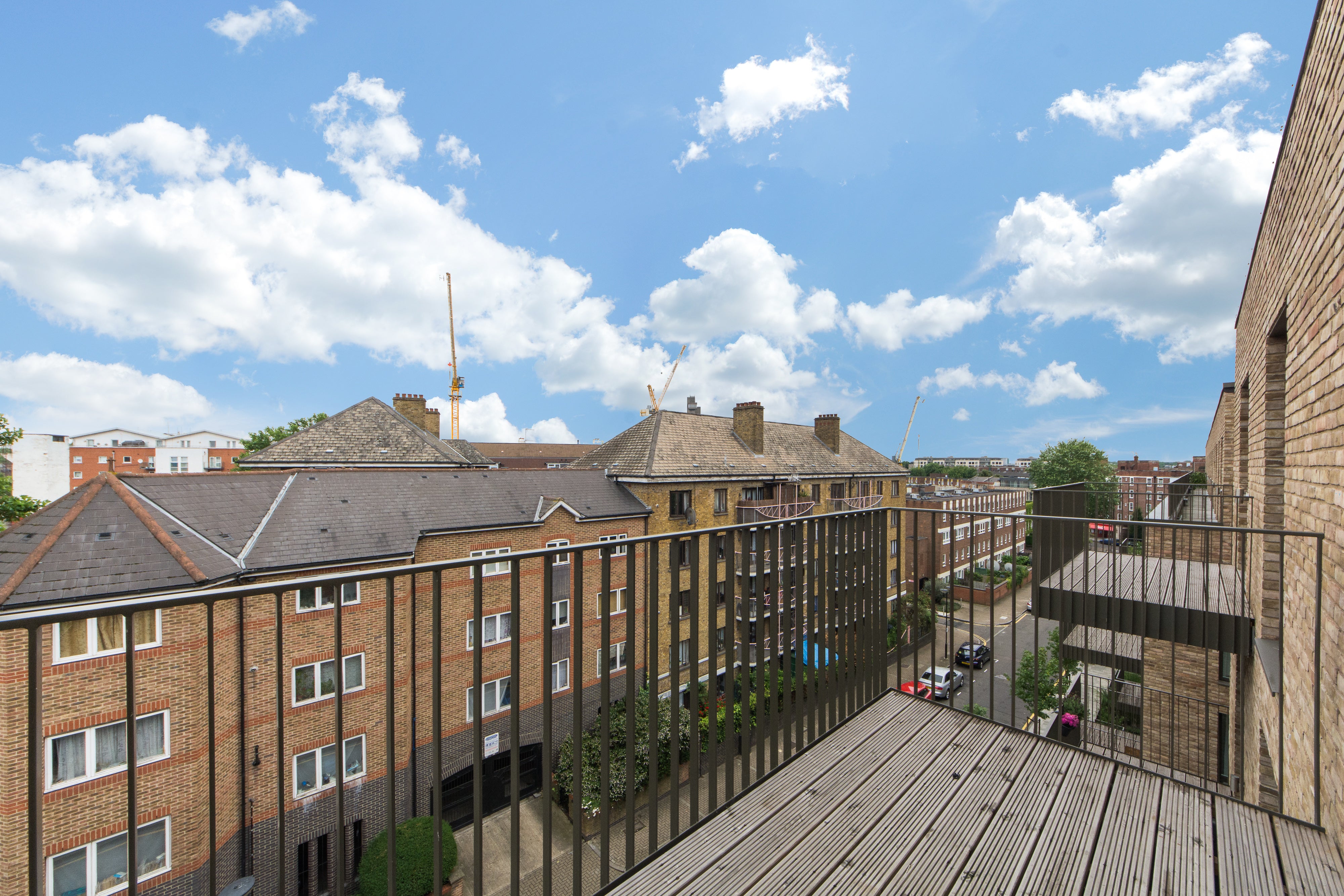 Flat West Row in Greater London