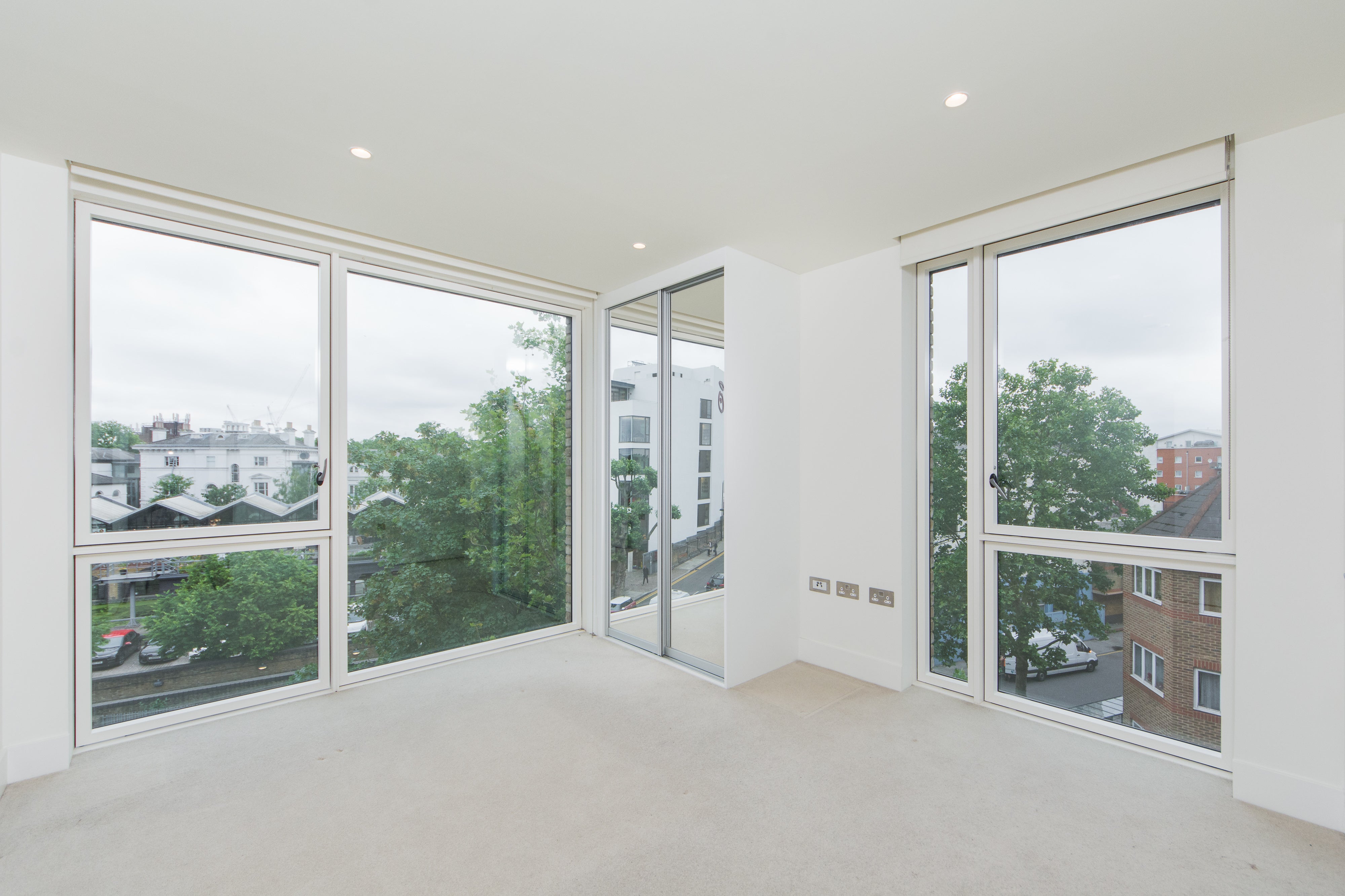 Flat West Row in Greater London