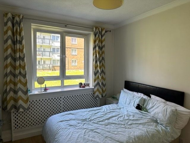 Flat Sidney Road in Greater London