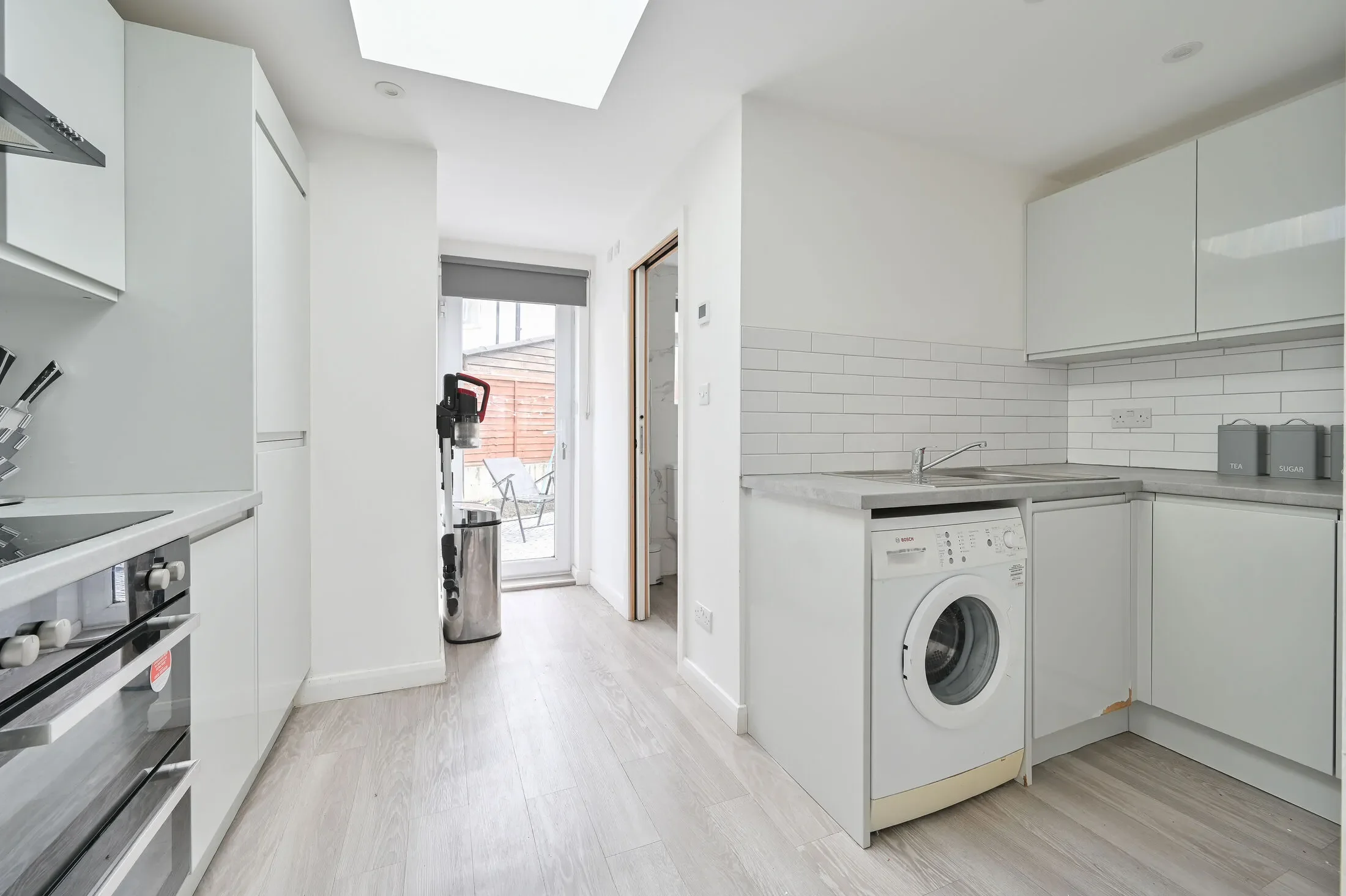 Flat Leavesden Road in Watford