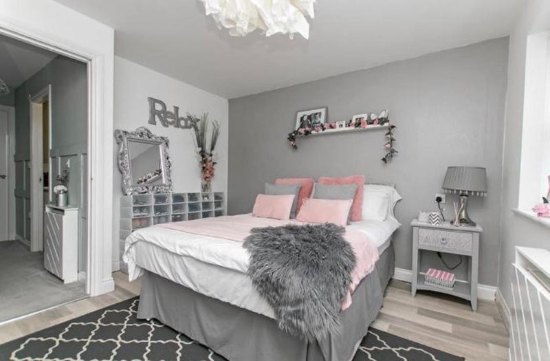 Room Williamson Row in Nottingham