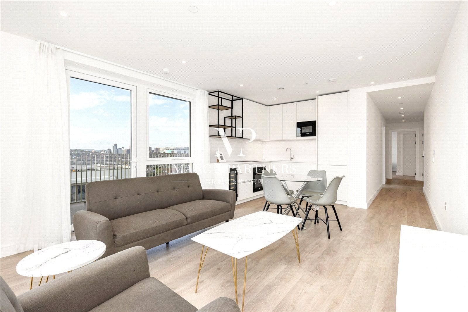 Flat Beresford Avenue in Greater London