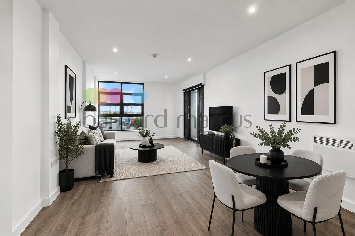 Flat Purley Way in Greater London