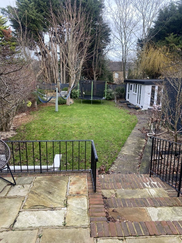 Room Wellmeadow Road in Greater London