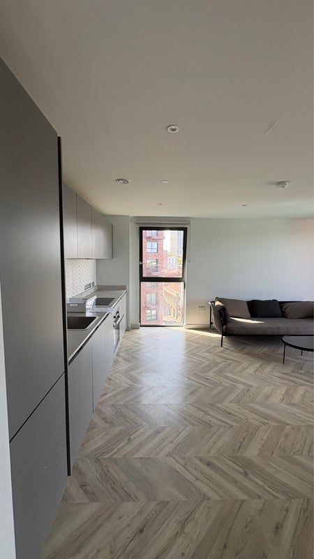 Room New Kingsley Road in Bristol