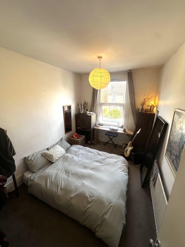 Room Crystal Palace Road in Greater London