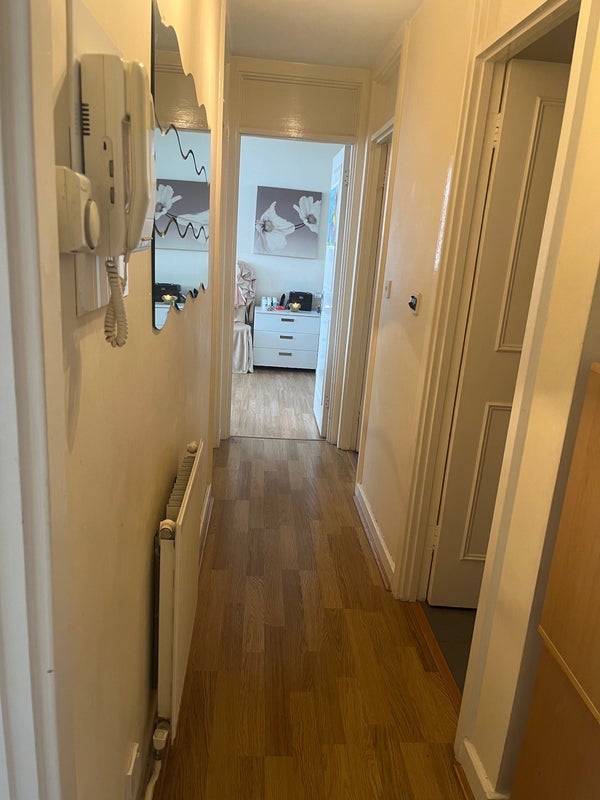 Room Bishop's Bridge Road in City of Westminster
