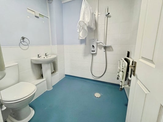 Flat Pines Court in Blandford Forum