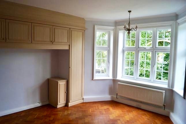 Room Yew Tree Close in Greater London