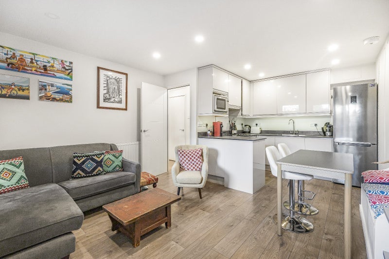 Room Rampayne Street in City of Westminster