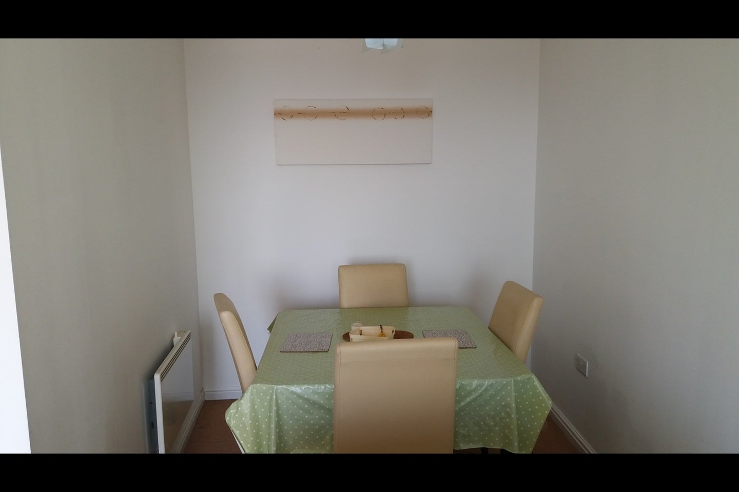 Flat Prince Regent Road in Greater London