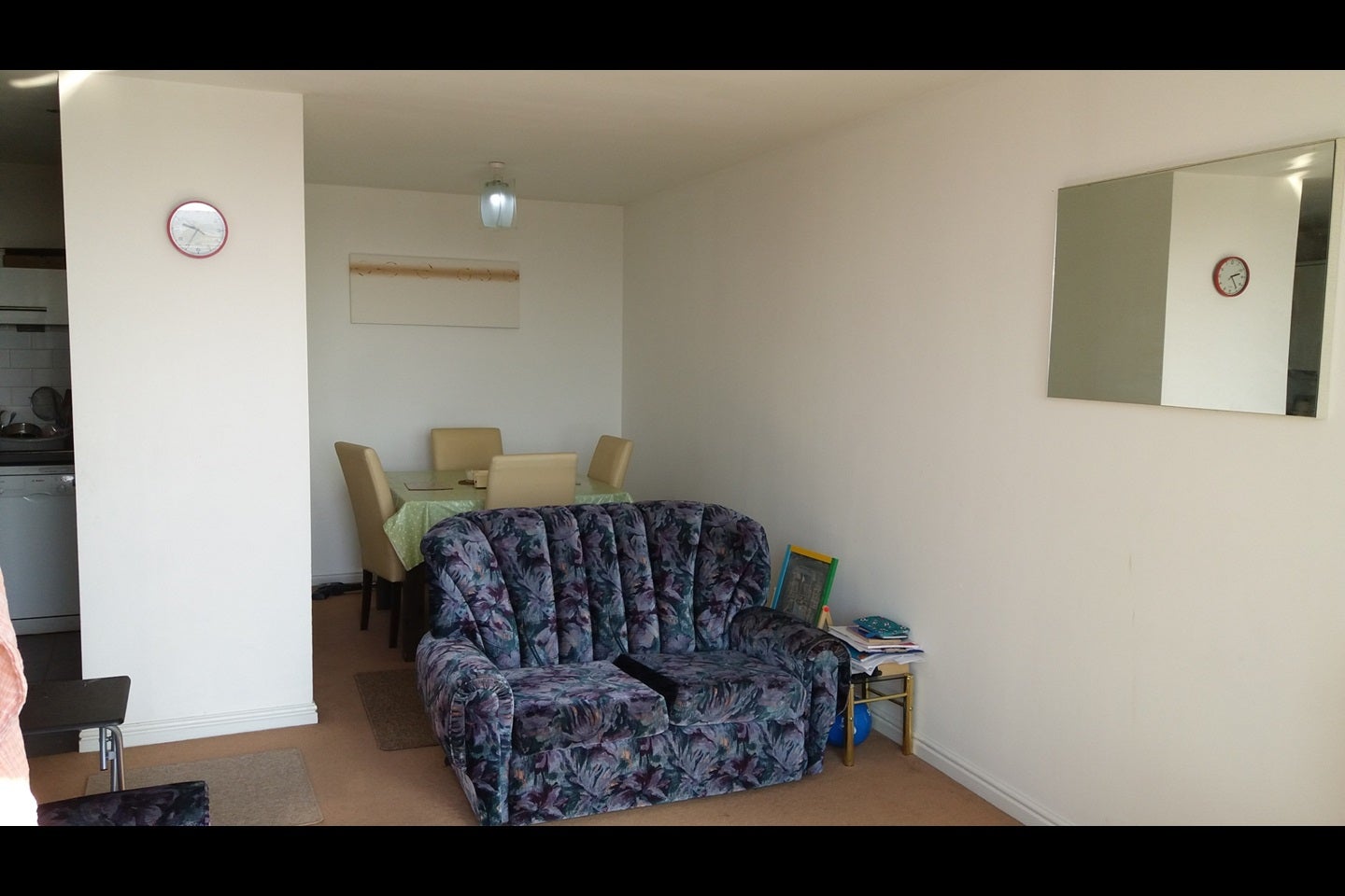 Flat Prince Regent Road in Greater London