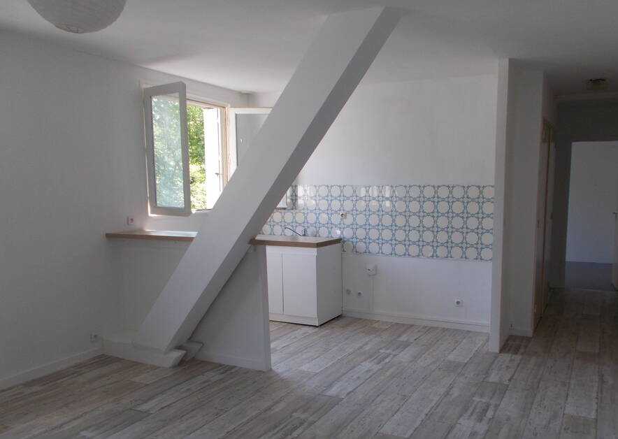 Appartement Place de la Gare à La Loupe