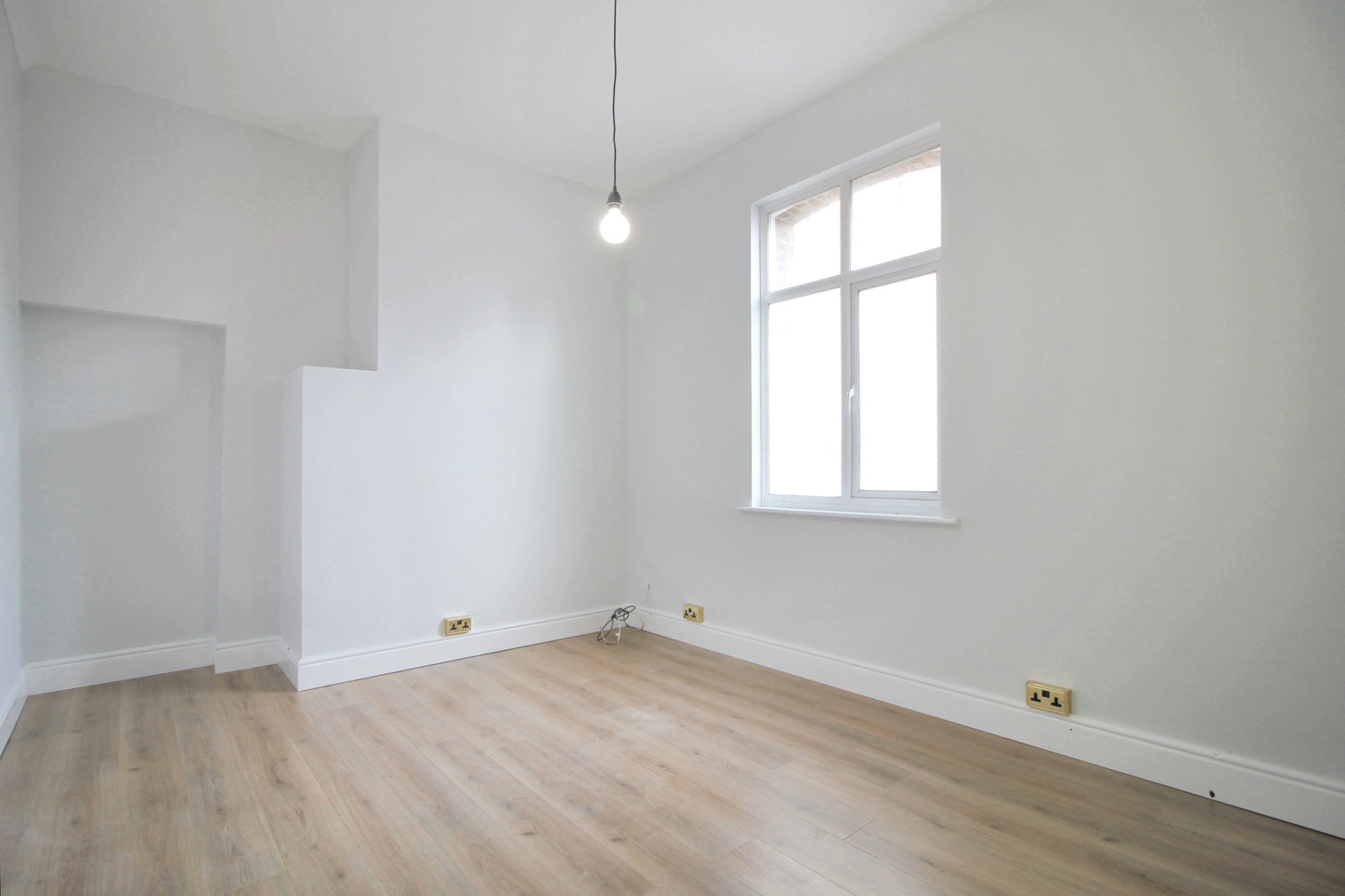 Flat Alexandra Court in Rushmoor