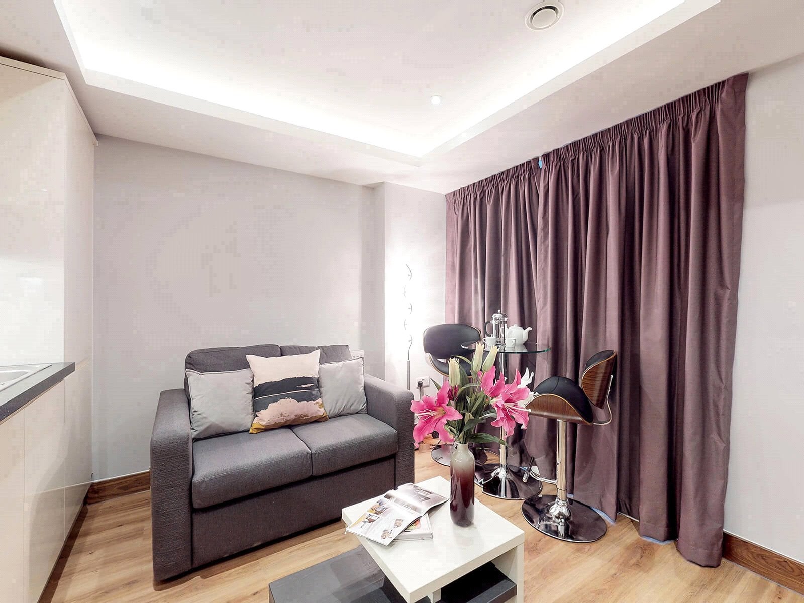 Room Cookridge Street in Leeds