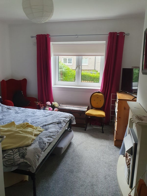Room Ashmore Road in Glasgow